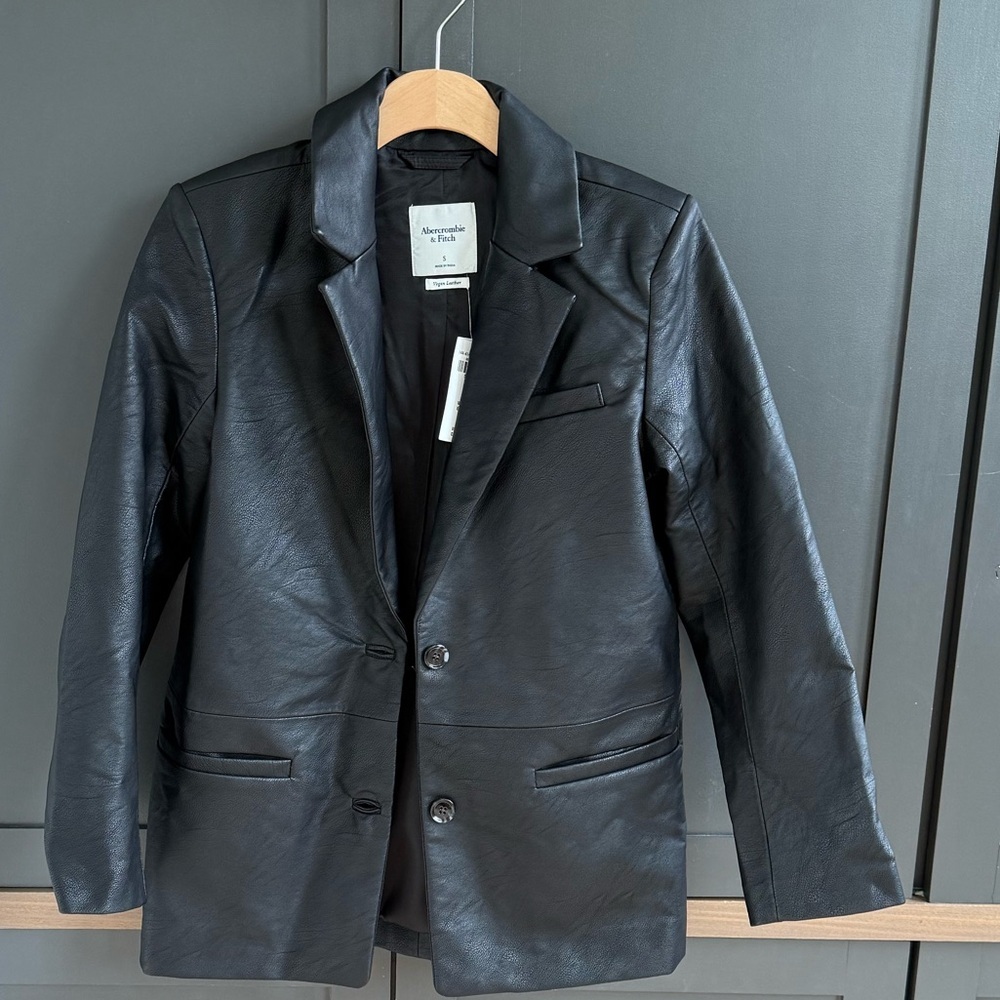 Abercrombie & Fitch Vegan Leather Black Blazer Jacket • Small • NWT